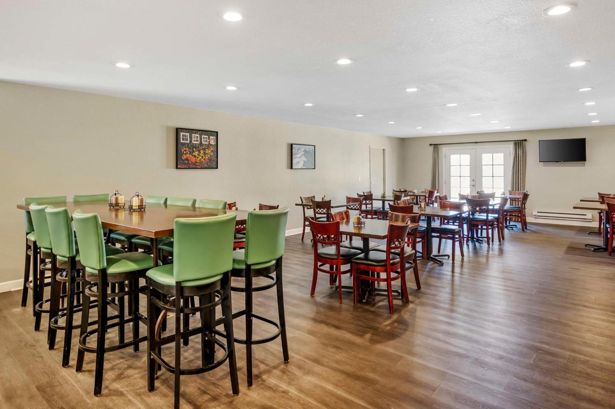 Best Western Plus Eagle Vail Airport Экстерьер фото