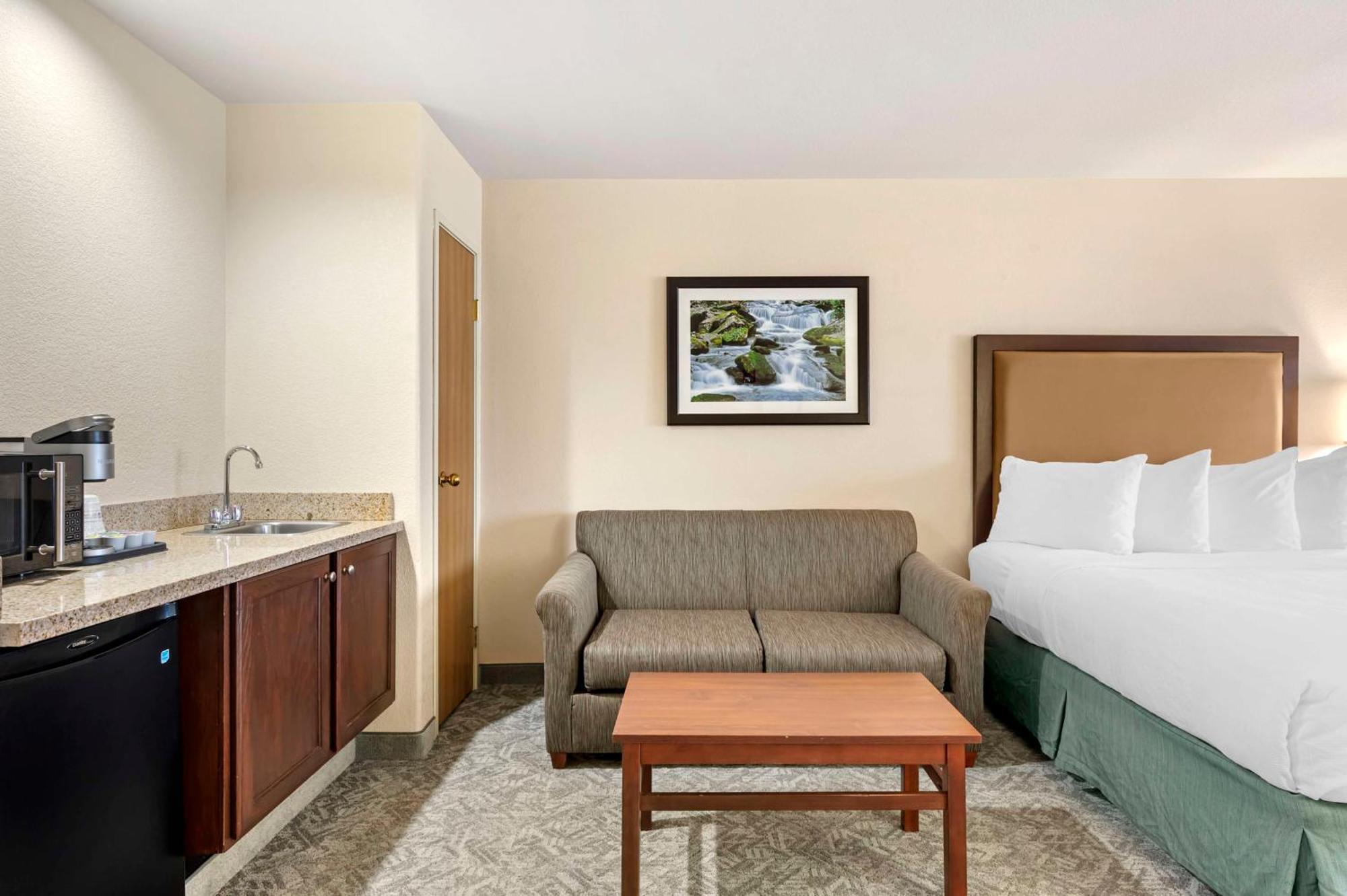 Best Western Plus Eagle Vail Airport Экстерьер фото