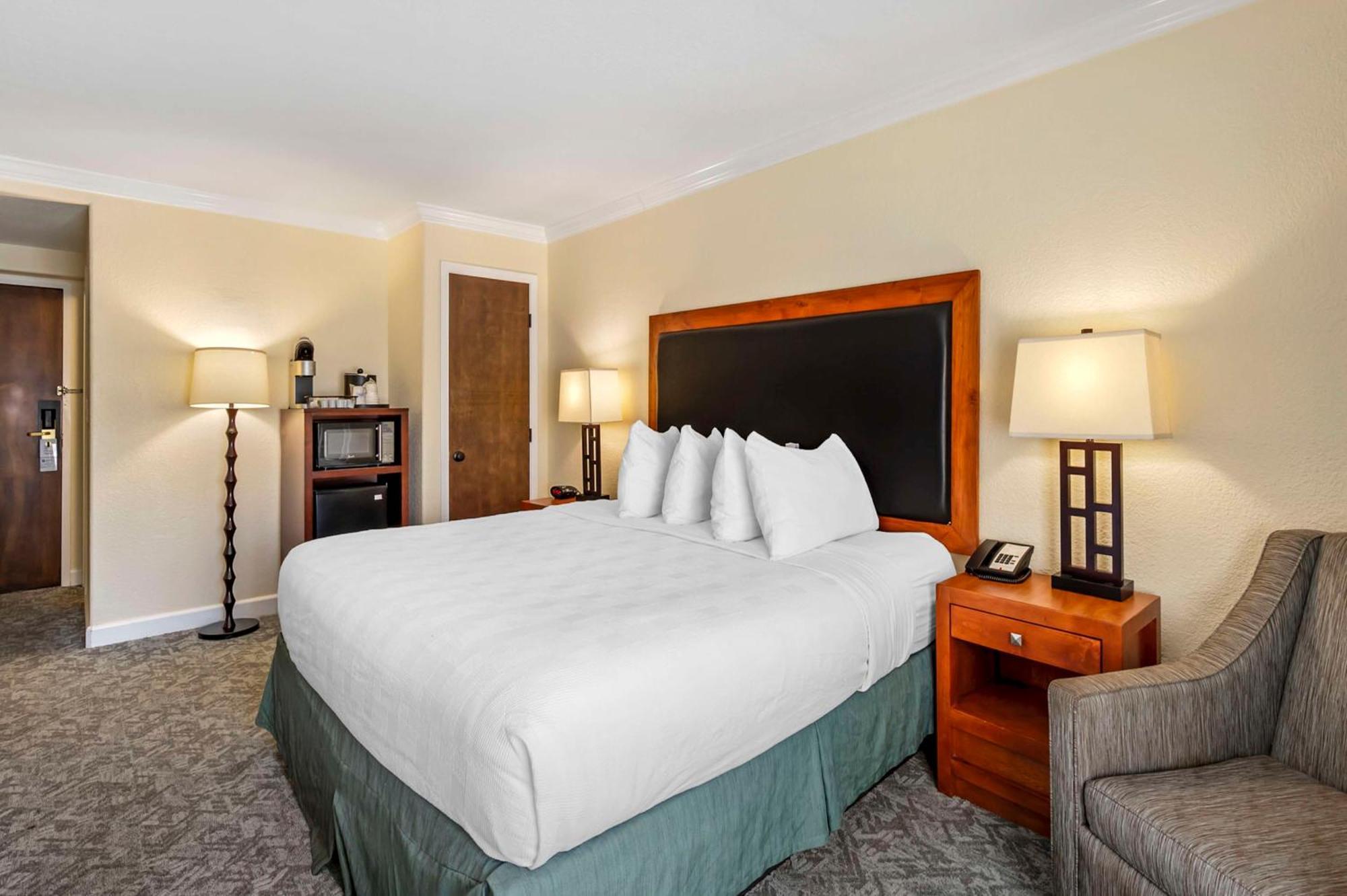 Best Western Plus Eagle Vail Airport Экстерьер фото