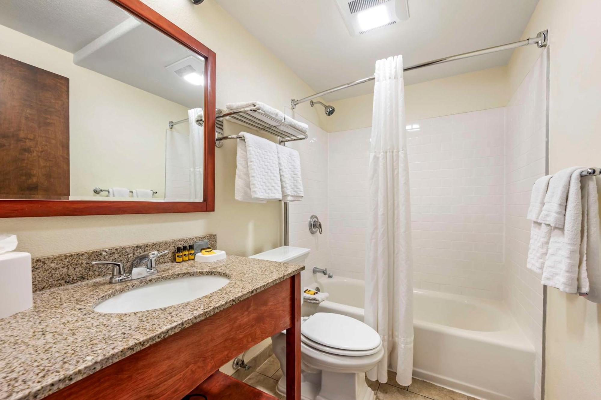 Best Western Plus Eagle Vail Airport Экстерьер фото