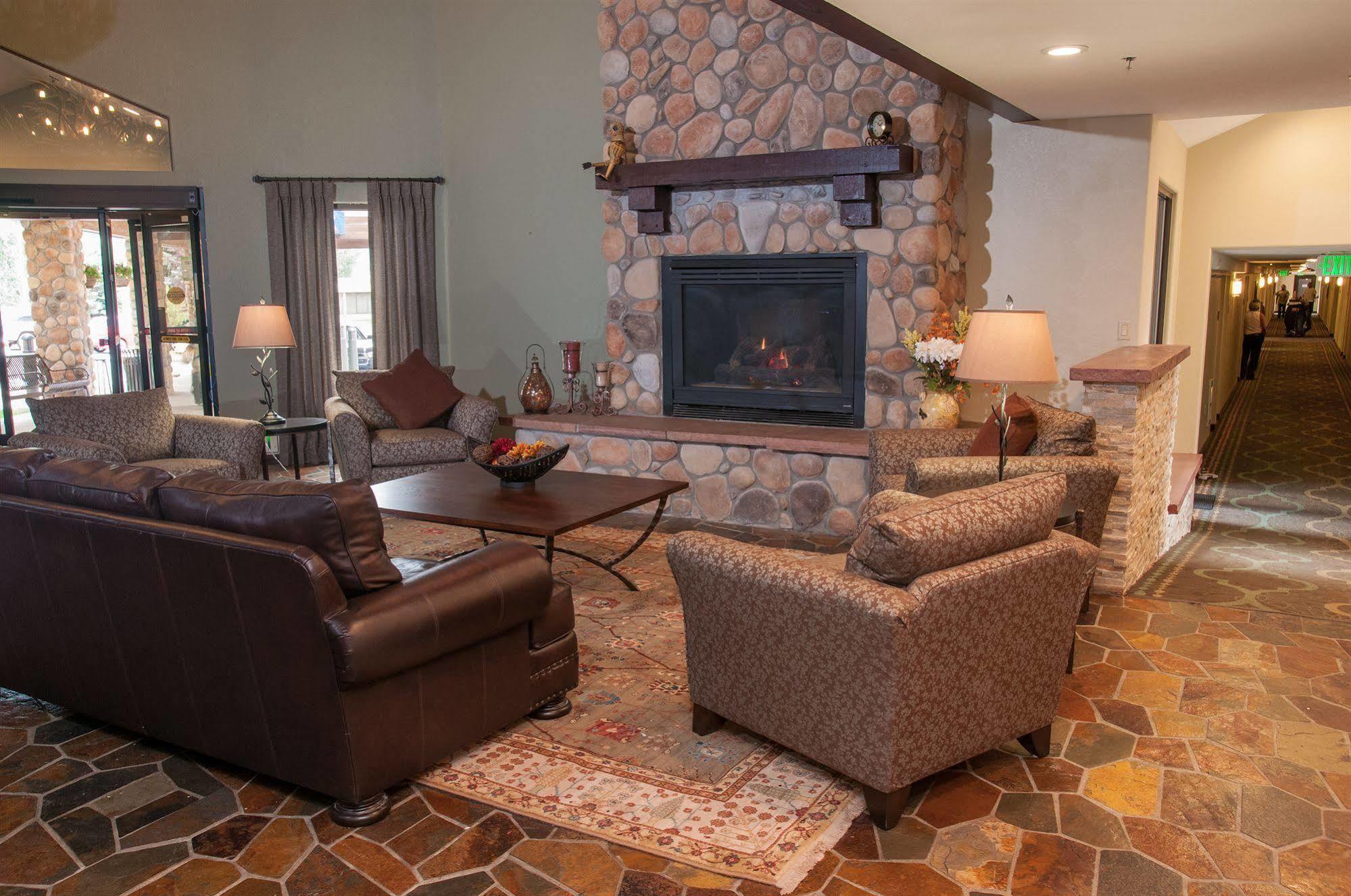 Best Western Plus Eagle Vail Airport Экстерьер фото