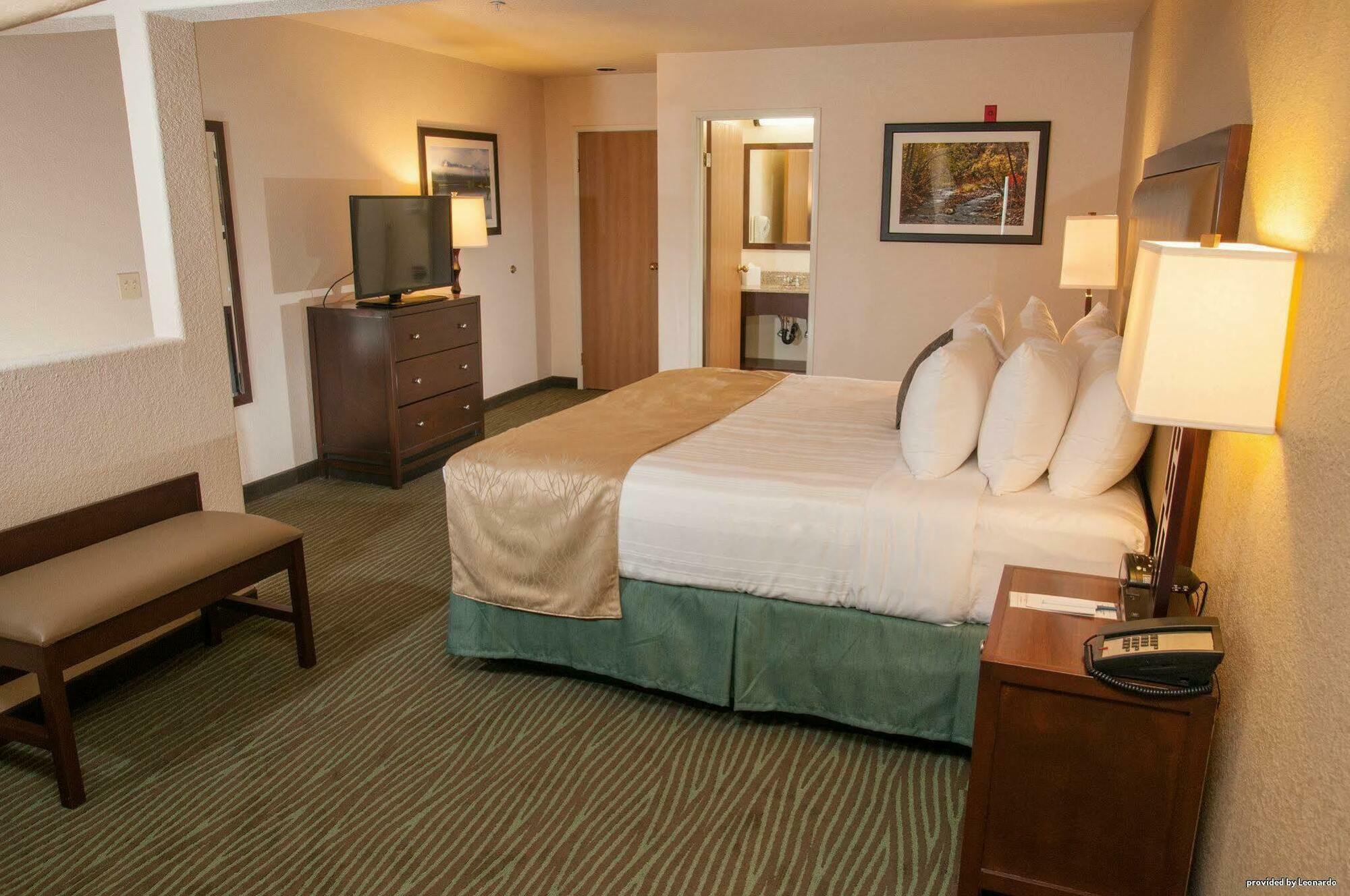 Best Western Plus Eagle Vail Airport Экстерьер фото